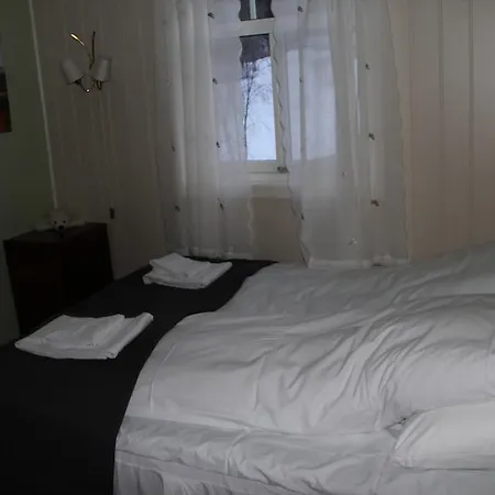 Holiday home Lyngen Lyngseidet